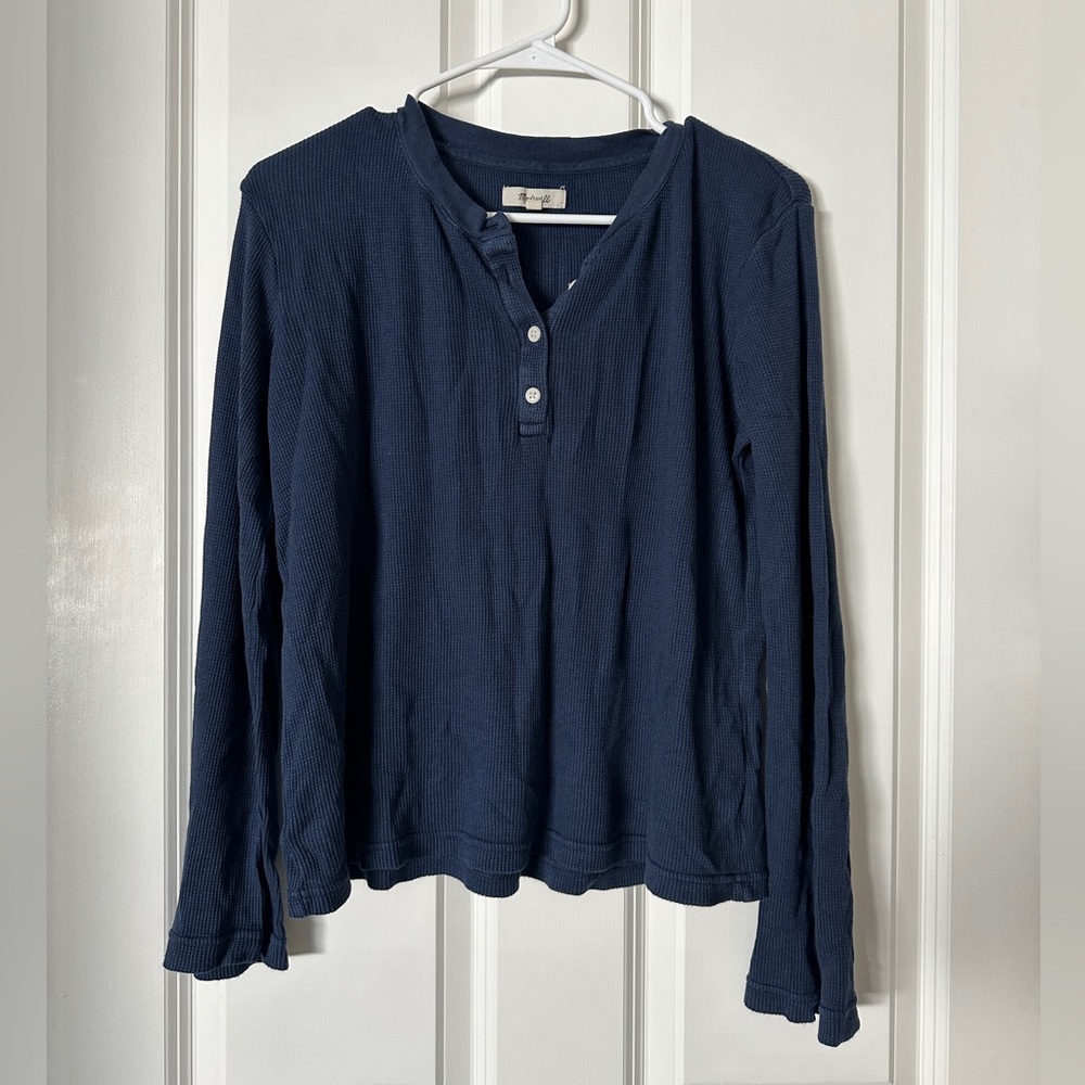 Madewell Garment-Dyed Thermal Henley Tee (Navy)